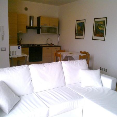 Castelgabbiano Apartment Castel Gabbiano Стая снимка