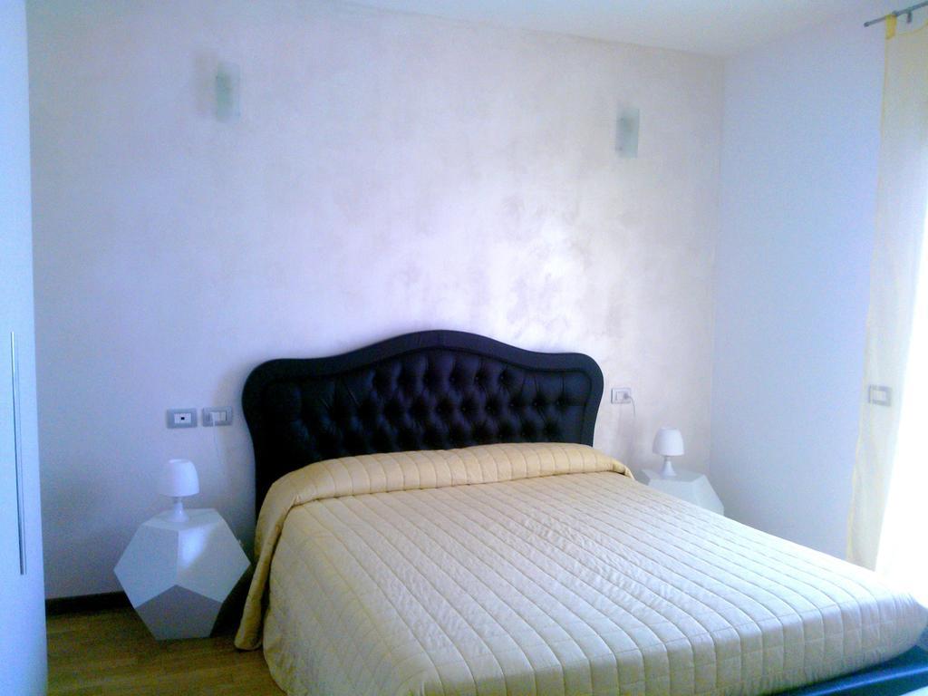 Castelgabbiano Apartment Castel Gabbiano Стая снимка