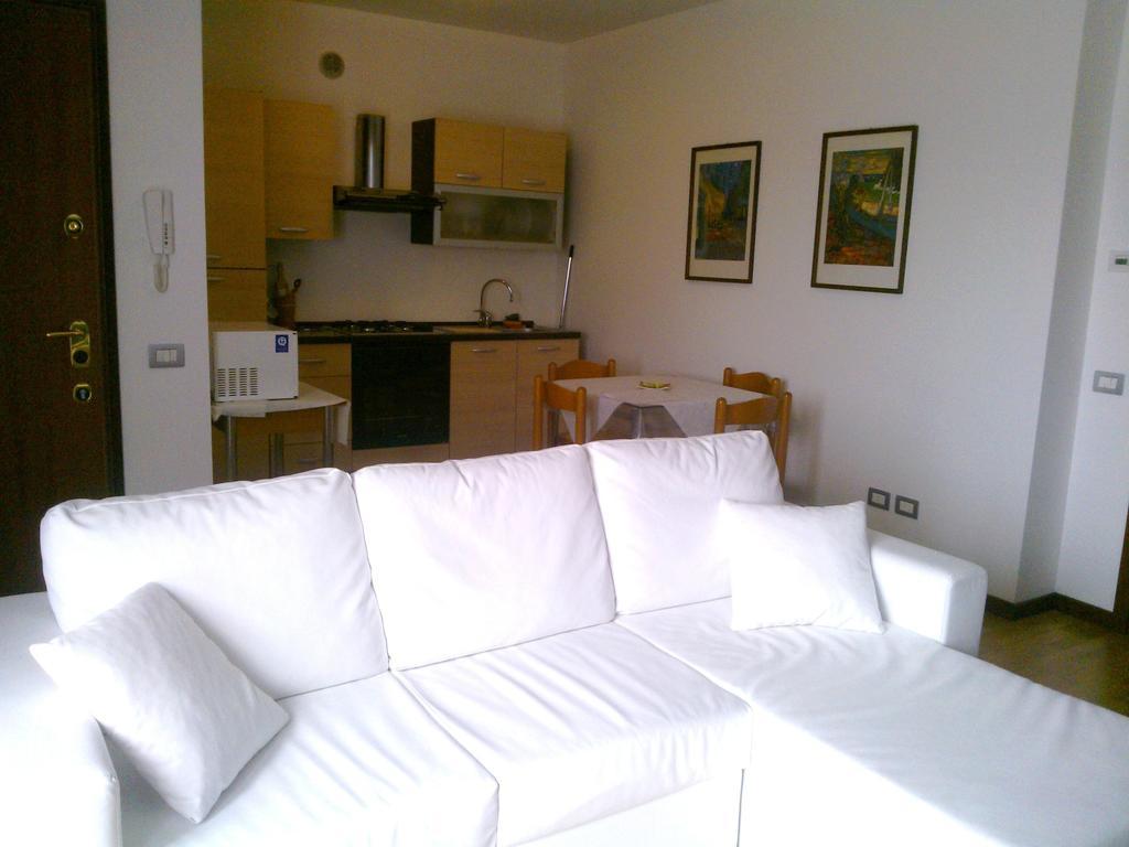 Castelgabbiano Apartment Castel Gabbiano Стая снимка