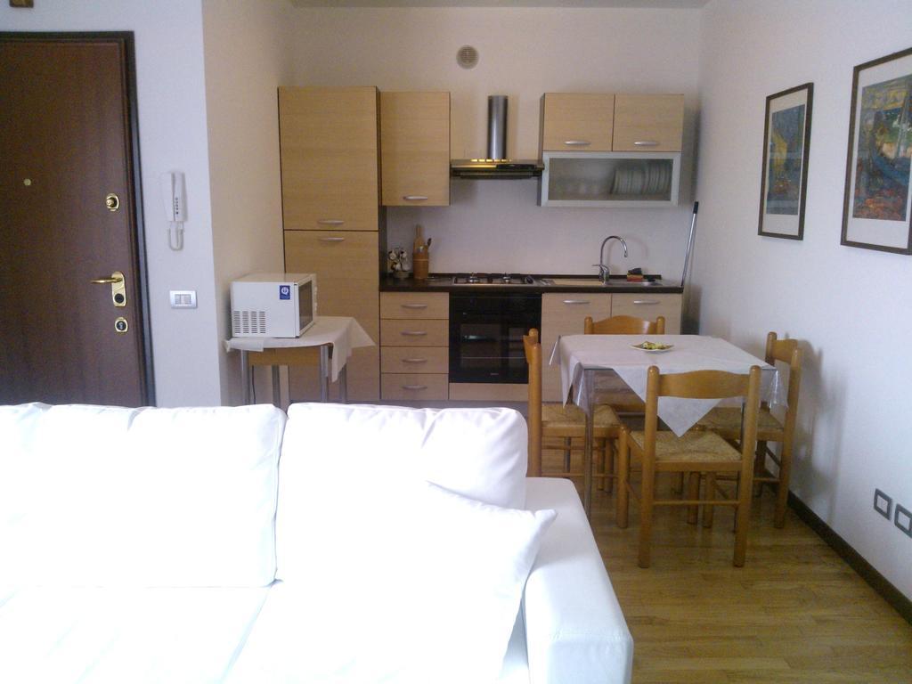 Castelgabbiano Apartment Castel Gabbiano Стая снимка
