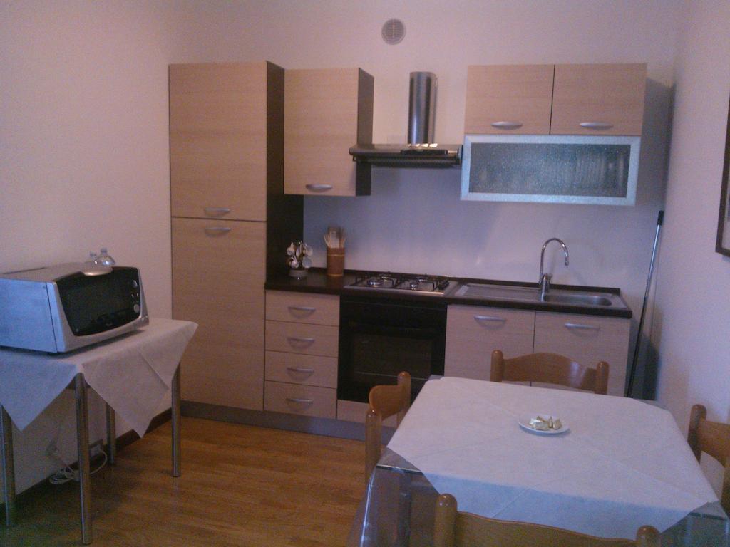 Castelgabbiano Apartment Castel Gabbiano Стая снимка